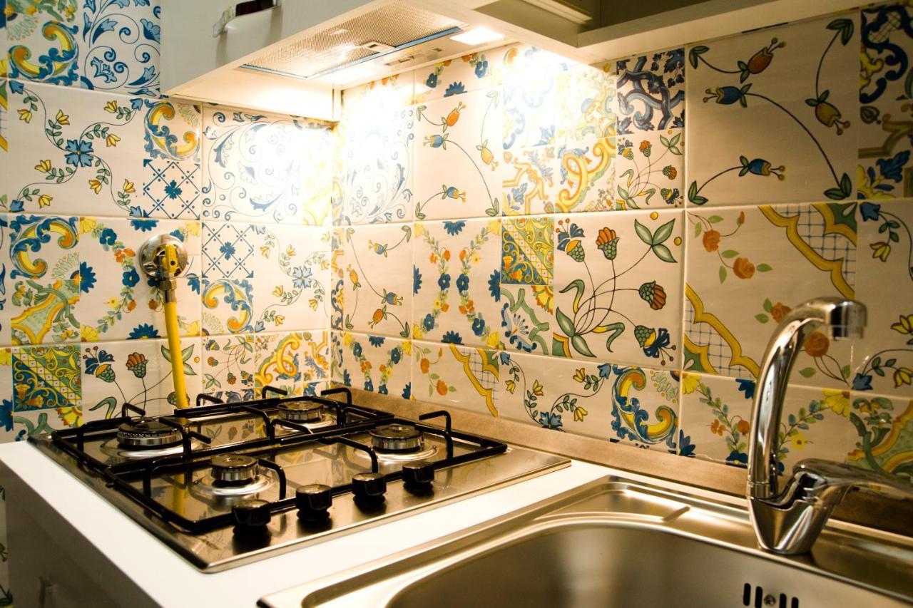 Mincasa Nel Cuore Di Napoli Bagian luar foto