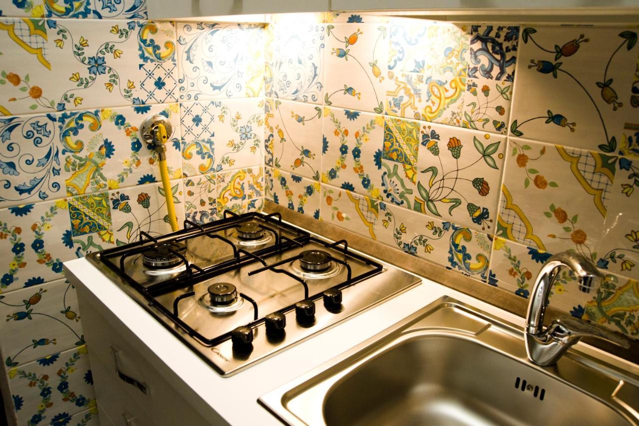Mincasa Nel Cuore Di Napoli Bagian luar foto
